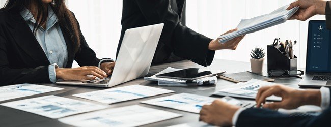 Regresvordering op dochtermaatschappij grotendeels onzakelijk